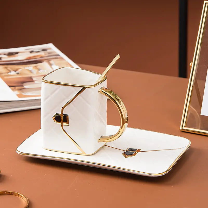 Classy Bag-Inspired Cup Set